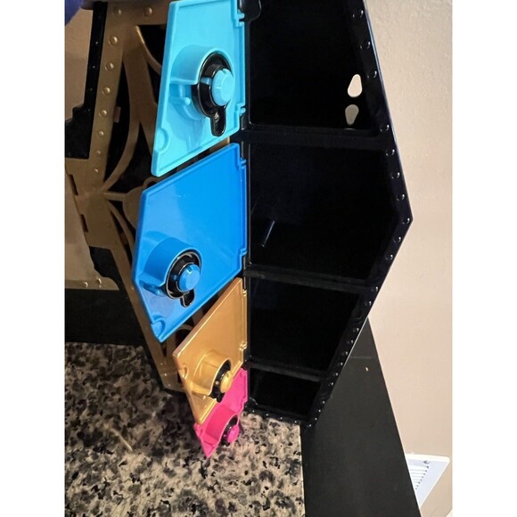 Monster High Secret Skulltimate Coffin Case With Key Only (No Doll) Cleo Denile - Picture 4 of 7